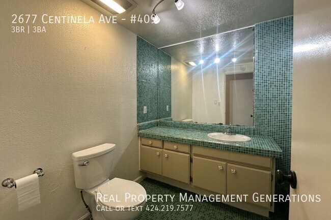 Building Photo - 2677 S Centinela Ave