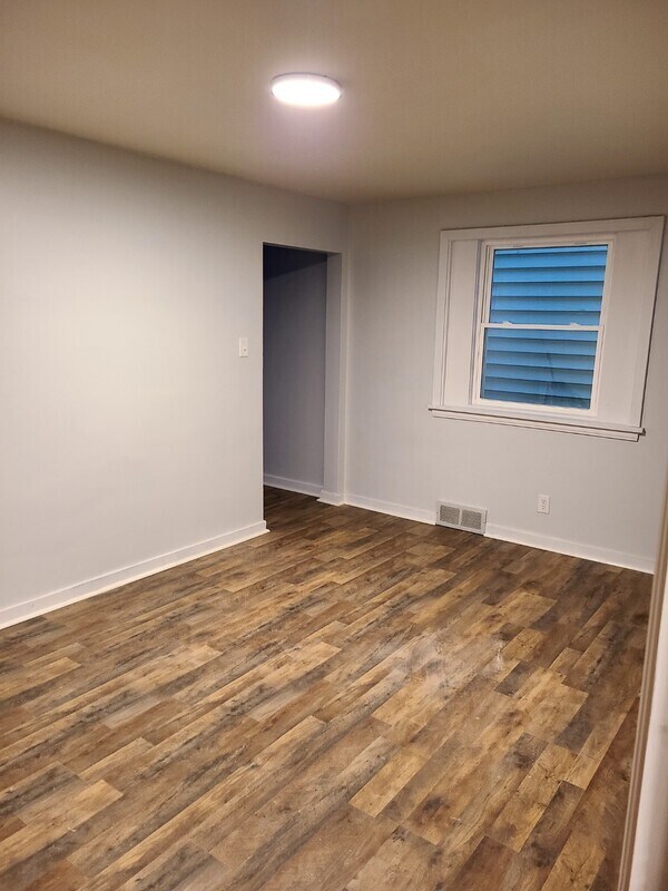 Building Photo - 936 McKean Ave
