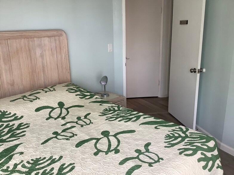 Building Photo - 55-053 Naupaka St