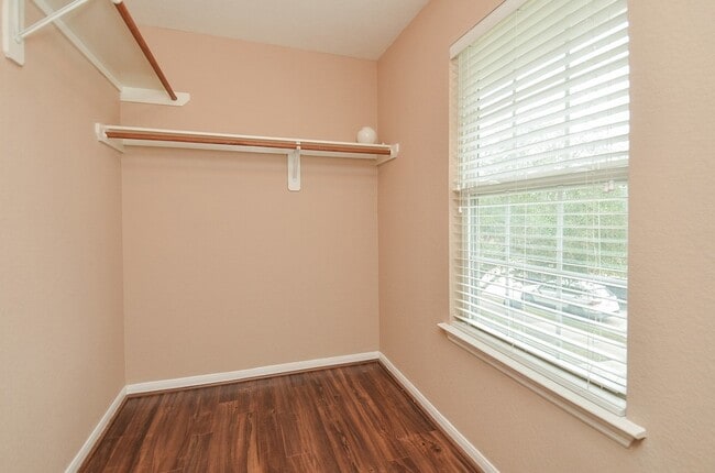 Building Photo - 7134 Winston Ranch Pkwy