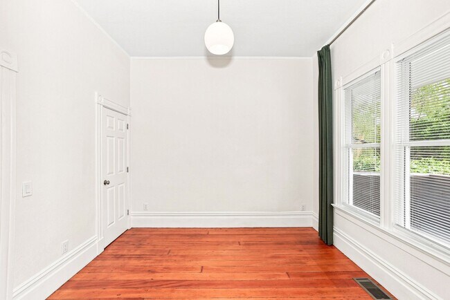 Building Photo - 1741 Rose St