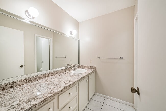 Building Photo - 11826 Cedar Pass Dr