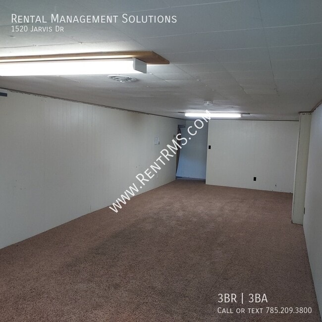 Building Photo - **BY APPOINTMENT ONLY**1520 Jarvis Dr - 3 ...