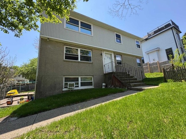Building Photo - 124 Nonantum Rd