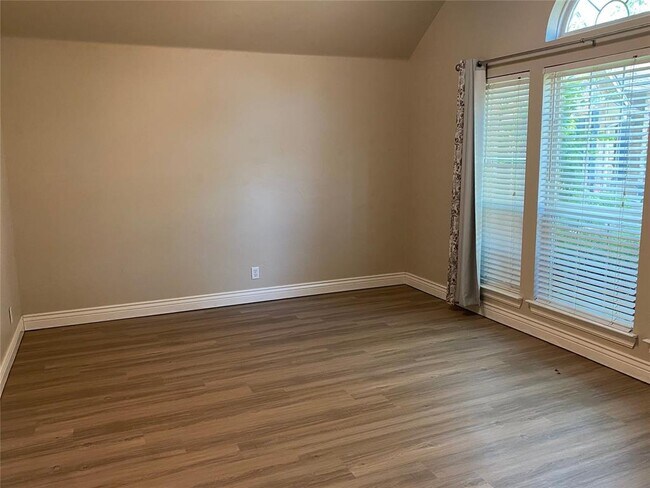 Building Photo - 1708 NW 161st Cir