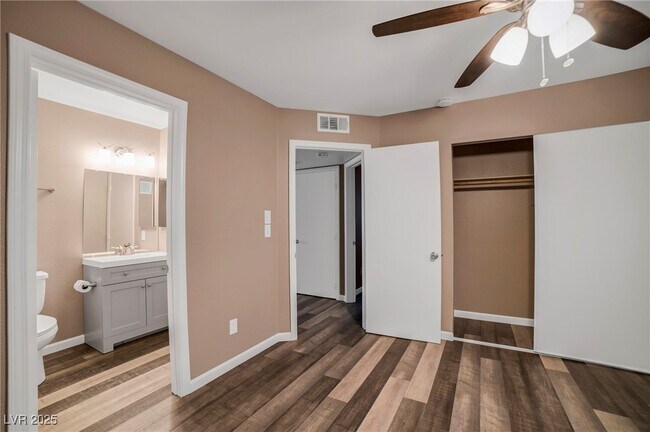 Building Photo - 8450 Alta Dr
