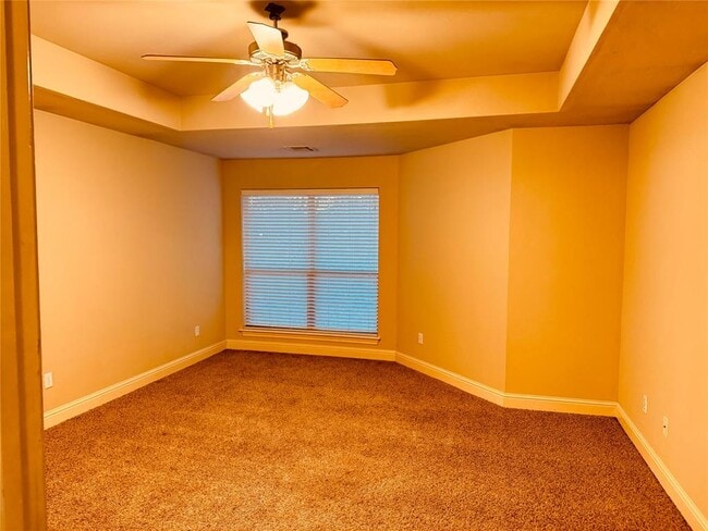 Building Photo - 601 Ellsworth Ave