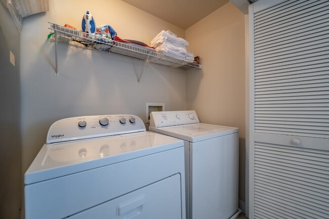 Building Photo - 105 63rd St