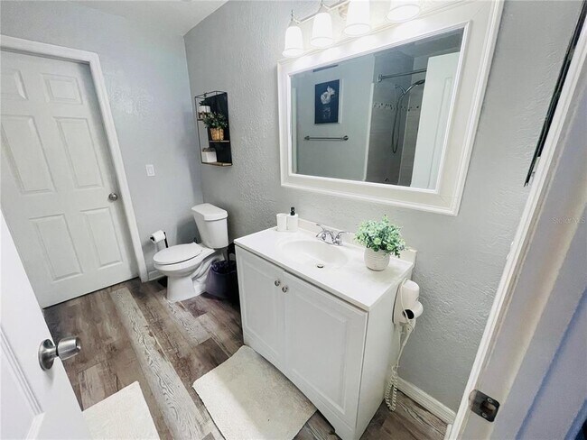 Building Photo - 3006 Bonfire Beach Dr