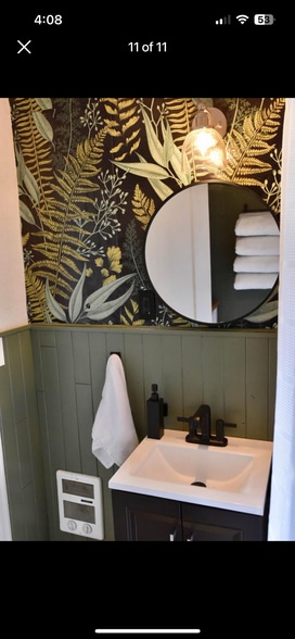 Building Photo - 10505 SE Walnut Dr