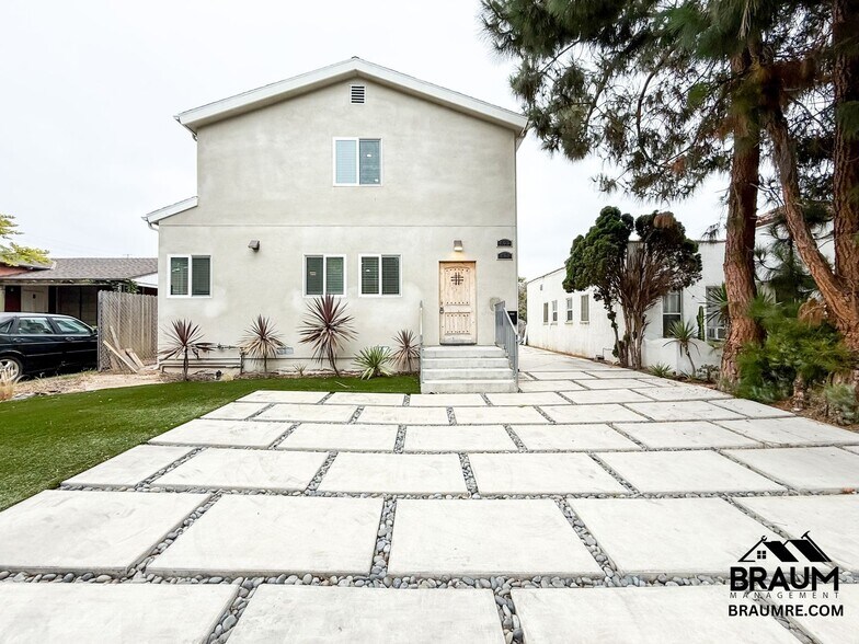 Building Photo - 1622 S Carmelina Ave