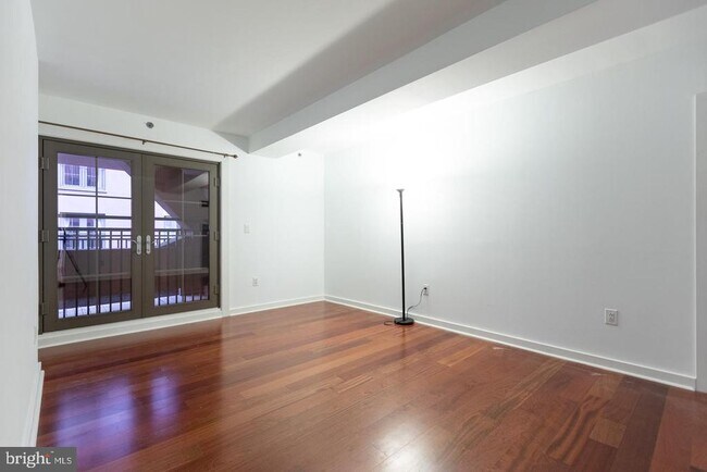 Building Photo - 219 S 18th St