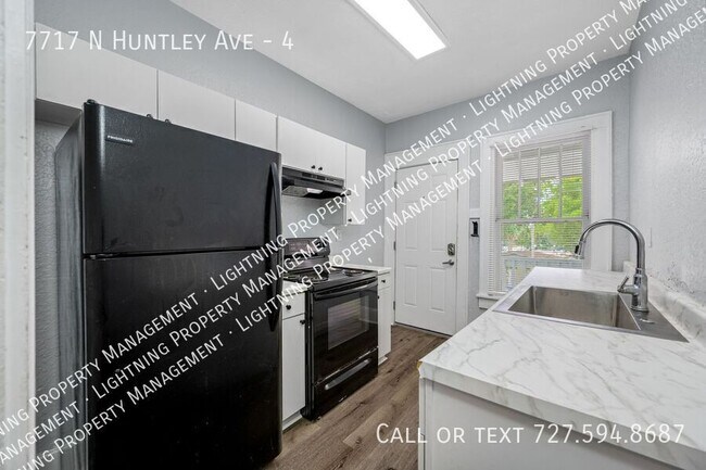 Building Photo - 7717 N Huntley Ave