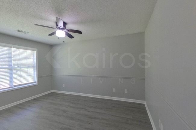 Building Photo - 118 Vineyard Ridge Dr