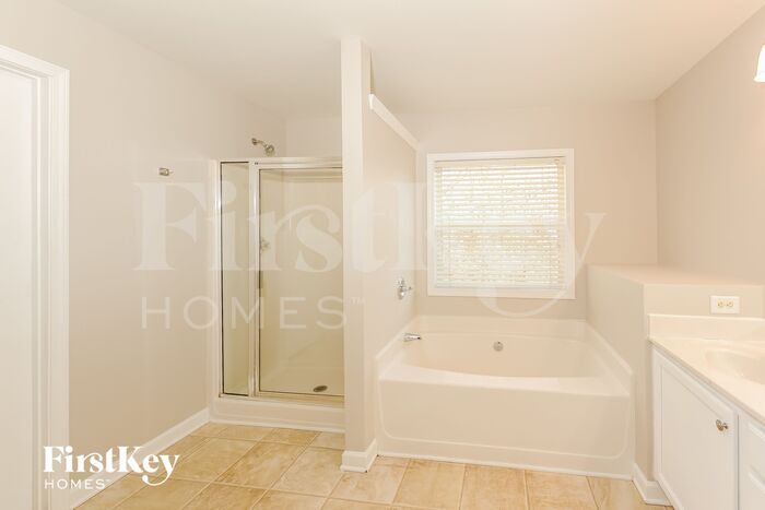 Building Photo - 5440 Crestwick Wy