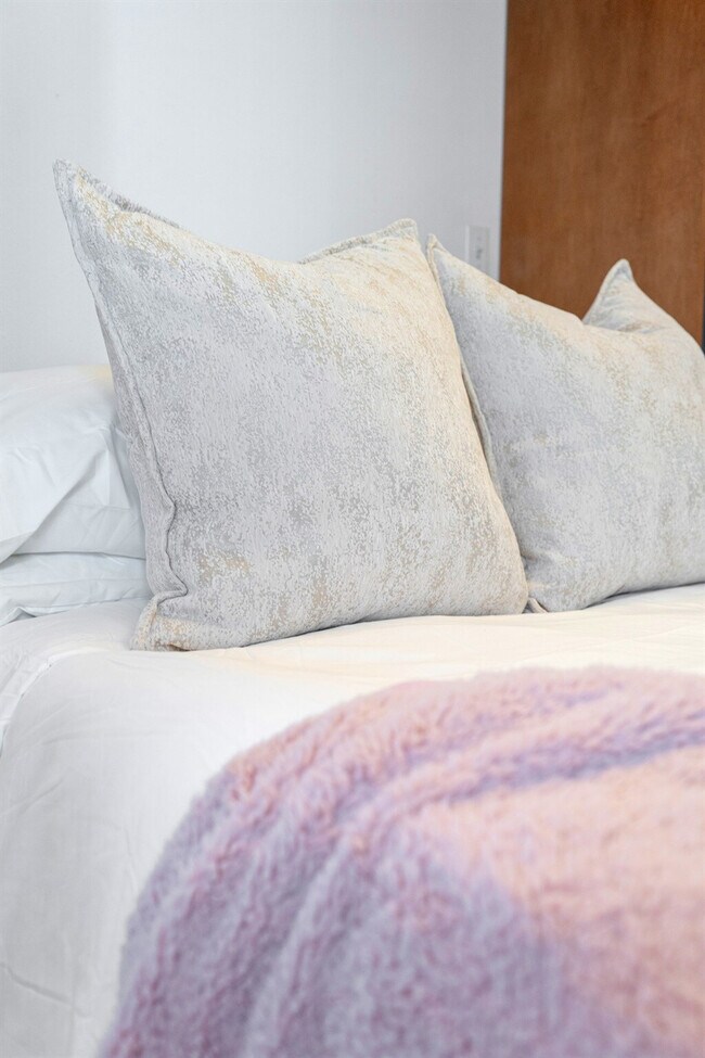 Building Photo - 3202 N 7th St