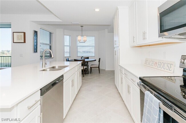 Building Photo - 5715 Double Eagle Cir