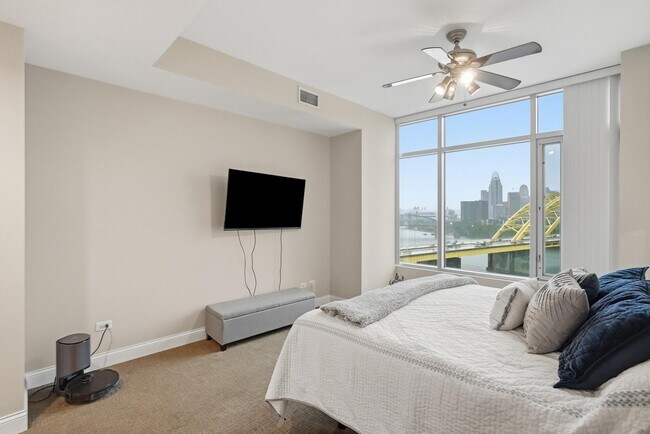 Building Photo - 400 Riverboat Row