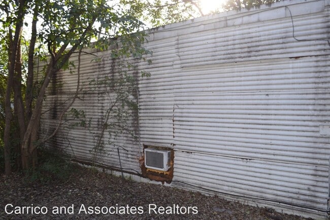 Building Photo - 1 br, 1 bath House - 2013 Willowwood