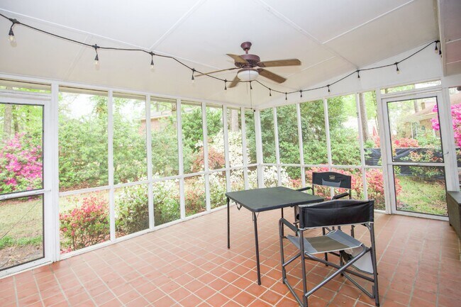 Building Photo - Spacious 3 Bedroom Home in Fayetteville, NC - Perfect for Family Living!