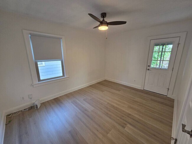 Building Photo - 17424 Winslow Rd
