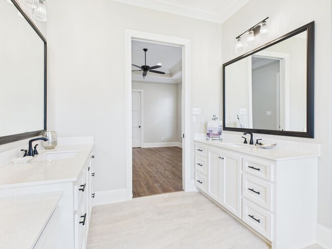 Building Photo - Stunning New Construction 4 Bed 3.5 Bath- ...