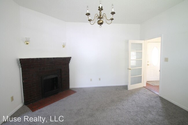 Building Photo - 2 br, 2 bath House - 556 Flint Street
