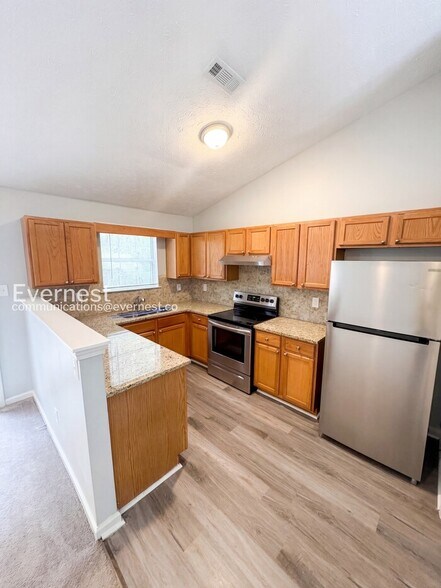 Building Photo - 3908 Old Ivy Ct