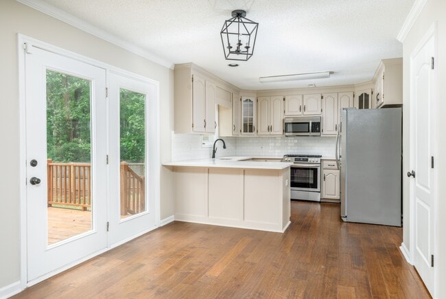 Building Photo - 303 Early Harvest Ct