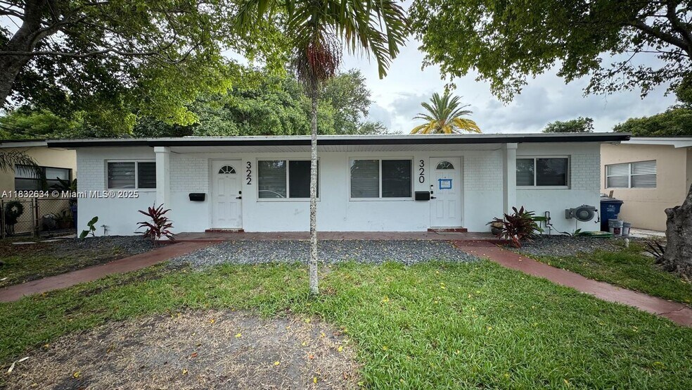 Building Photo - 322 SW 11th Ave