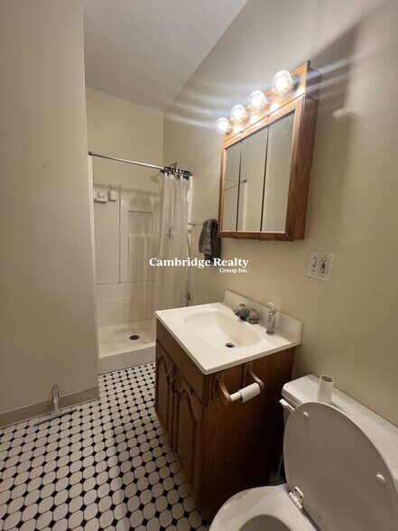 Building Photo - 346 Faneuil St