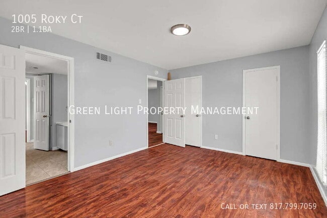 Building Photo - 1005 Roky Ct