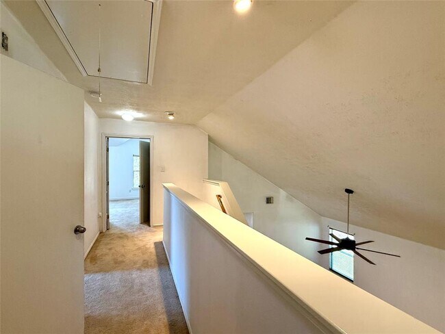 Building Photo - 4762 Lonestone Cir