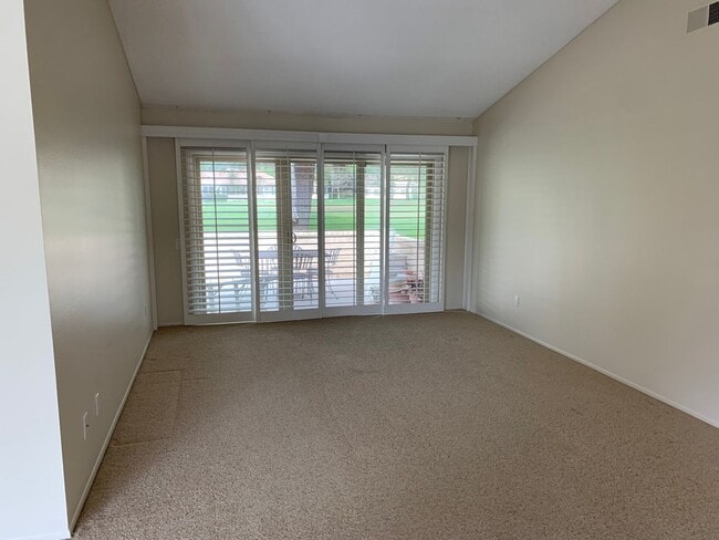 Building Photo - An El Dorado Model on the Golf Course