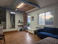 Building Photo - 1748 Wellesley Ave