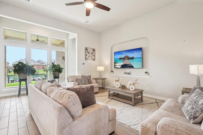 Building Photo - 29446 Westhope Dr