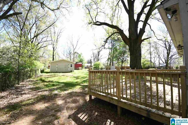 Building Photo - 609 Annie Laura Dr