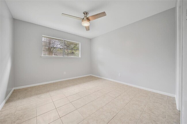 Building Photo - 1059 Richelieu Ln