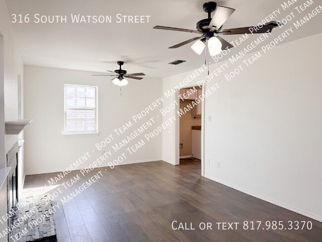 Building Photo - 316 S Watson St