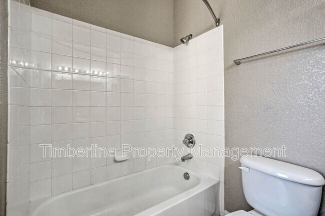 Building Photo - 4880 Kerry Lynn View