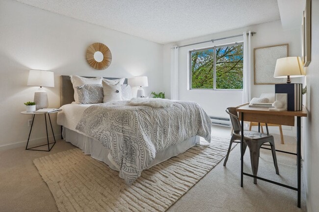 Building Photo - 1bd/1ba Seattle Condo