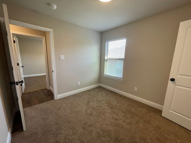 Building Photo - 8113-8115 Tanner