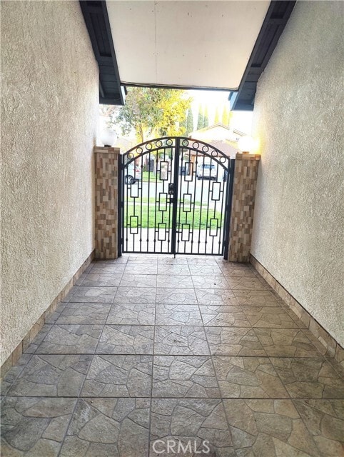 Building Photo - 1418 N Glenarbor St