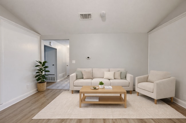 Building Photo - Move-In Ready 4BR Home in Arlington | Sunroom & Large Yard near DFW