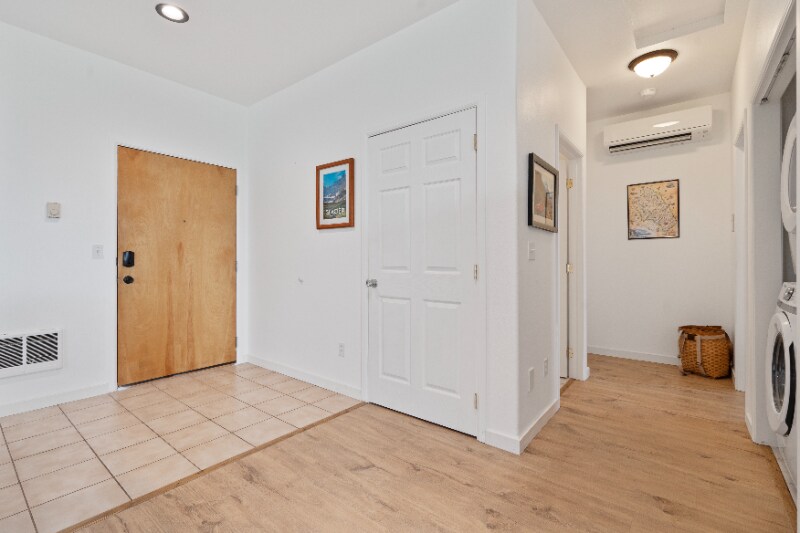 Building Photo - 228 Jensen Rd