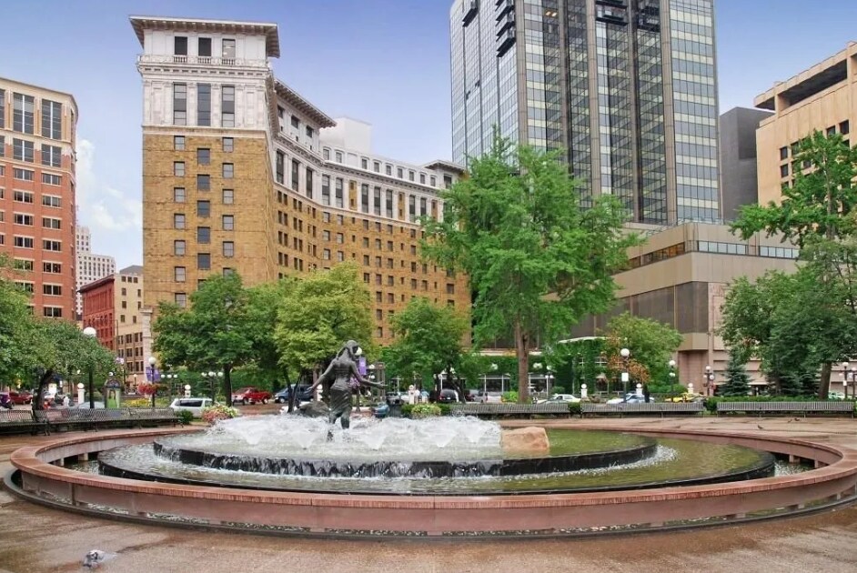 Building Photo - 350 Saint Peter St