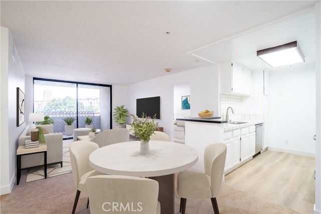 Building Photo - 222 S Central Ave