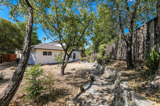 Building Photo - 5577 Ohio Ct