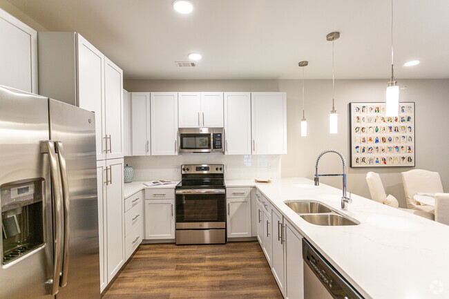 Modern & Large Kitchens - Reunion Township Apartments