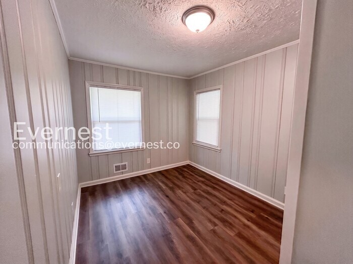 Building Photo - 1598 San Gabriel Ave